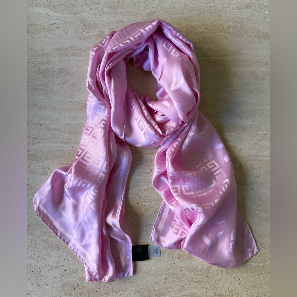 New Givenchy Silk Pink Large Scarf/Shawl - Picture 4 of 8